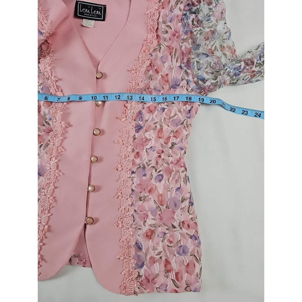 Elegant Pink Two-Piece Skirt Set with Lace Trim - Picture 9 of 12